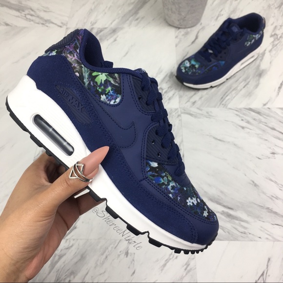 Nike Shoes - NIKE shoes Air Max 90